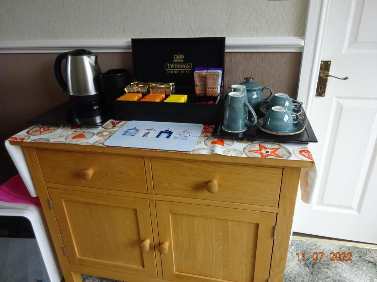 Sterling Bed & Breakfast Лландидно Экстерьер фото
